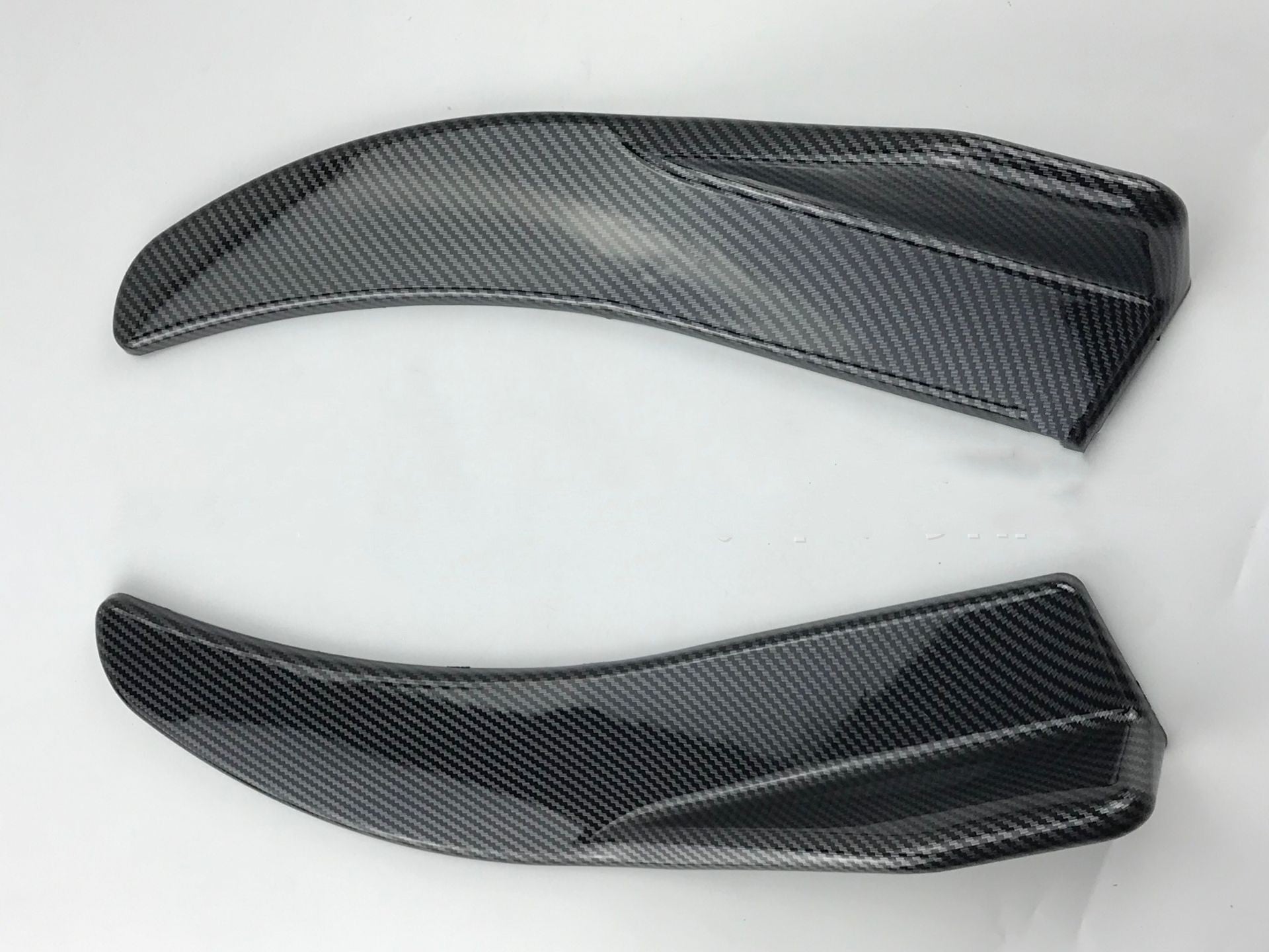 Car Universal Front Deflector Lip Splitter – Black or Carbon Fiber Look